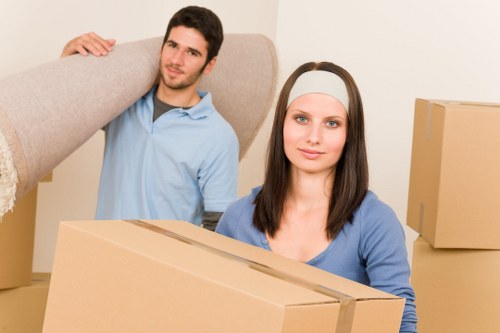 Packing and transport services for business equipment and office furniture